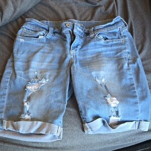 Arizona Jean Company Light Blue Distressed Jean Shorts Size 7 JRS